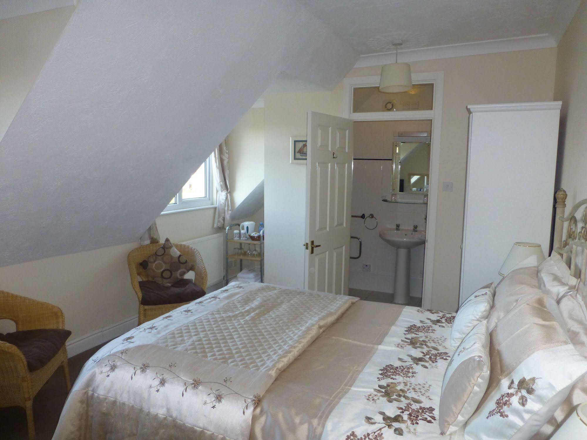 Beech Lodge Guest House 뉴밀튼 외부 사진
